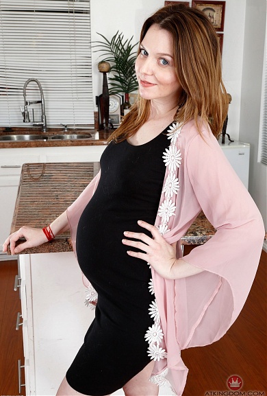 Pregnant Emma Evins