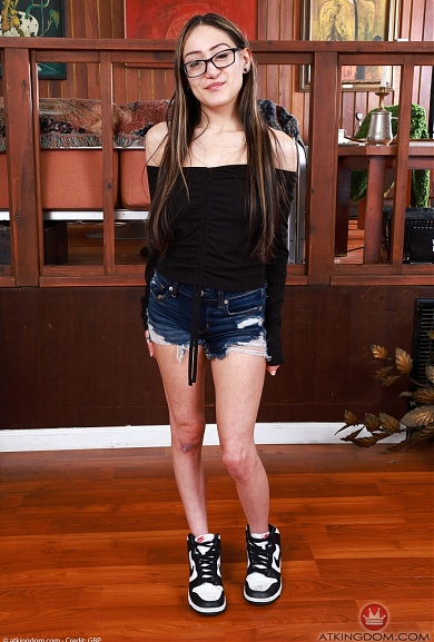 Exotic Leila Mills