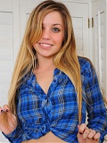 Sienna Milano