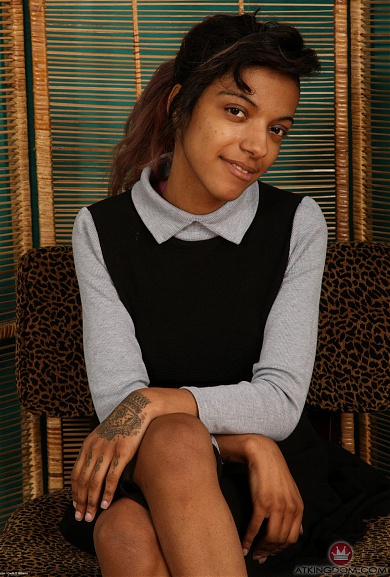 Hairy Girl Yvette